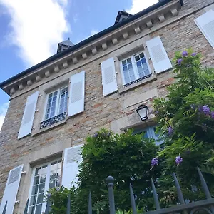 Le 14 St Michel 2*, Josselin France