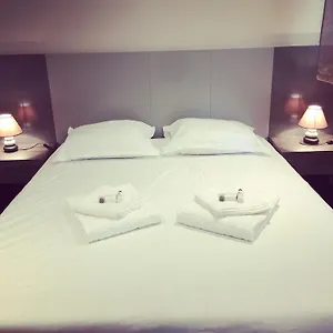 Serafina Apartements 2*, Nice France